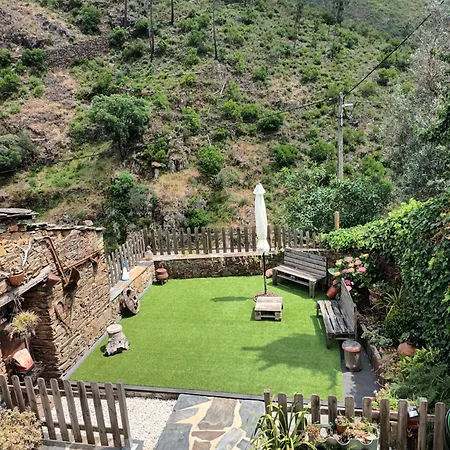 A Casa Da Natalia Guest House Cha de Alvares Exterior photo